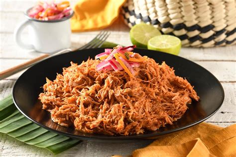   Cochinitas Pibil は、 Yucatan の太陽と歴史を凝縮した、肉汁あふれる至福の体験！